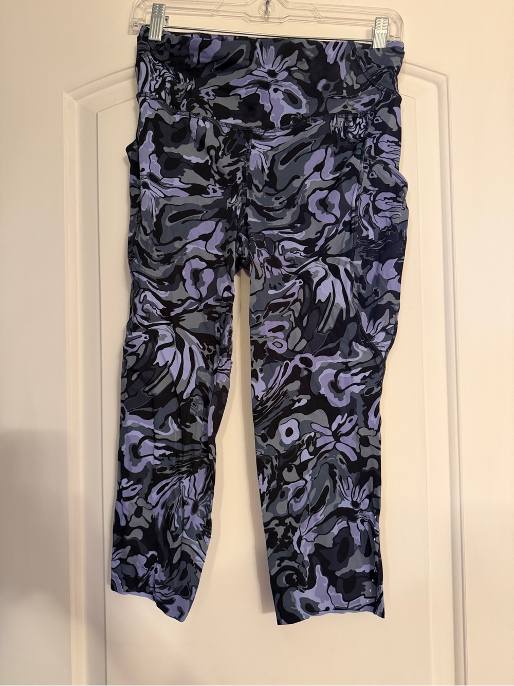 Lululemon crop tights
